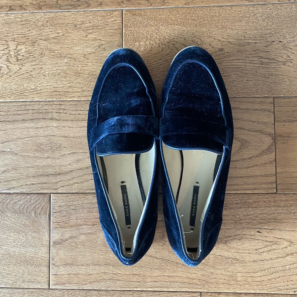 Zara Navy Blue Velvet Loafer sz 38